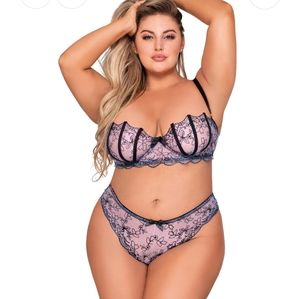 NWT shell design bra with underwire, size 2X